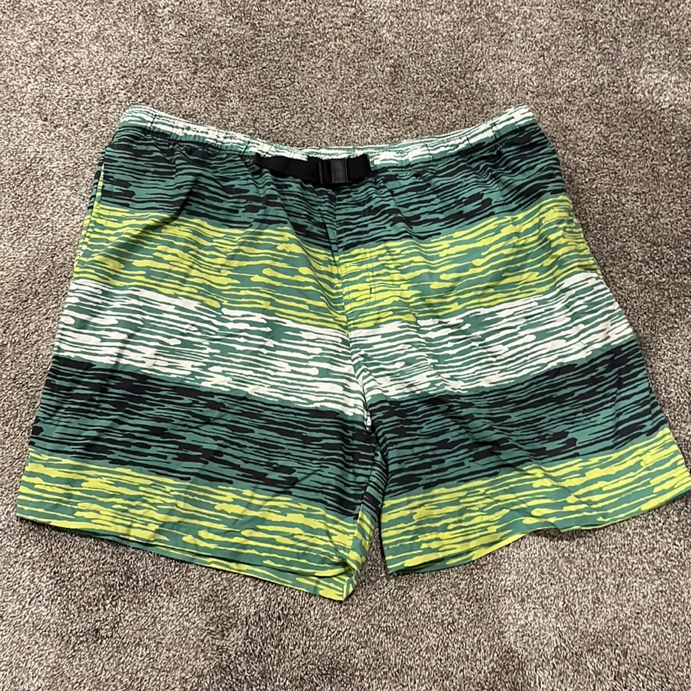 Men’s Columbia Omni shade size XXL swimming trunks with lining